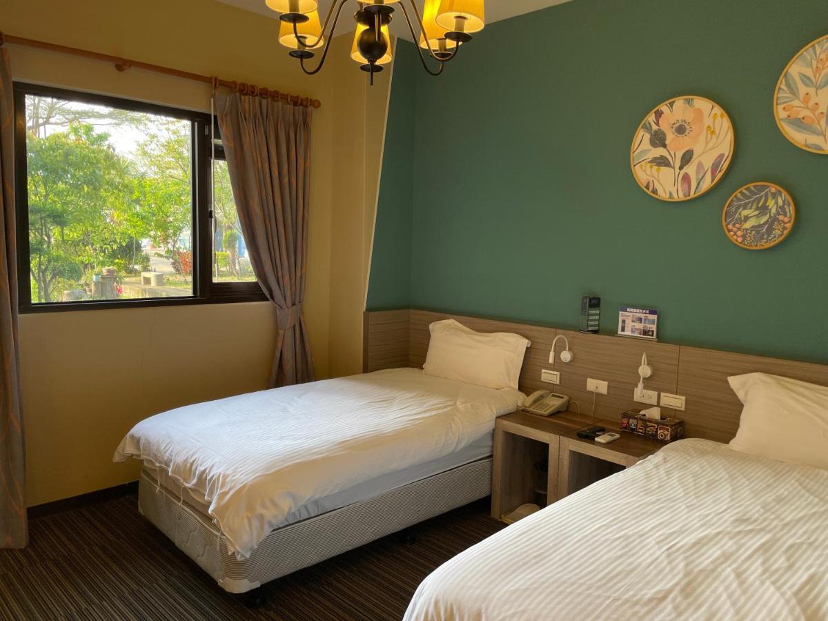 Breeze And Waves Hostel Jinning Экстерьер фото