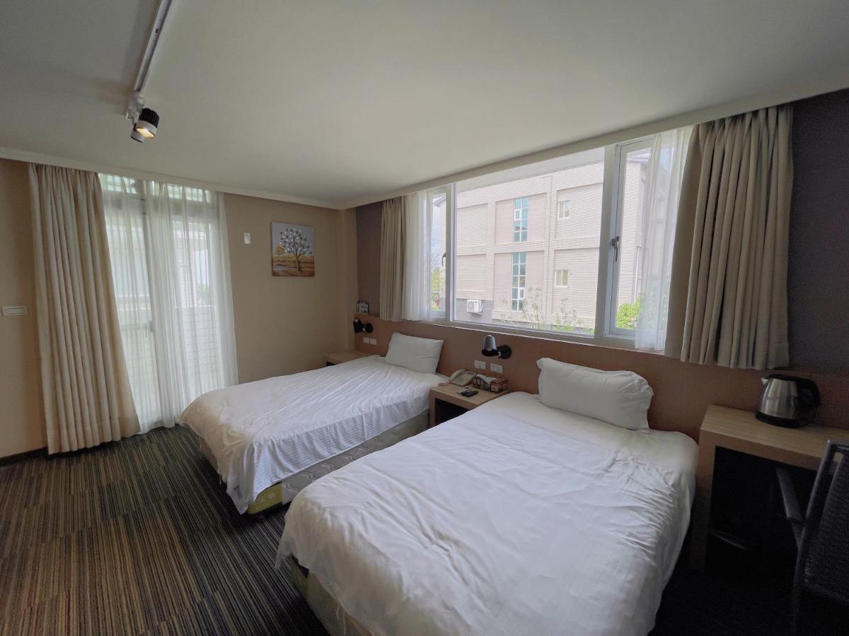 Breeze And Waves Hostel Jinning Экстерьер фото